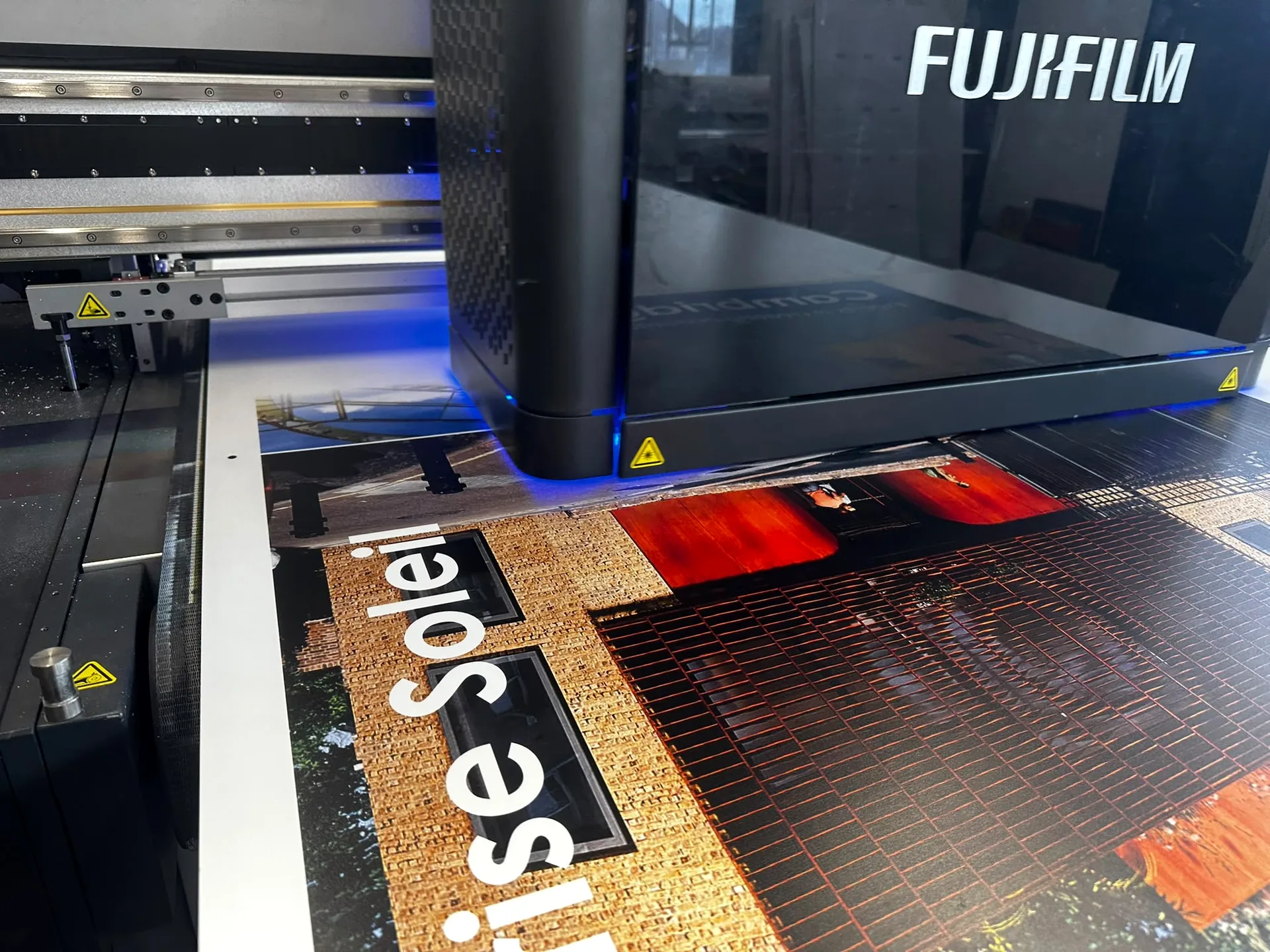 Close-up of print on the Formatfifty9 Fujifilm UV printer
